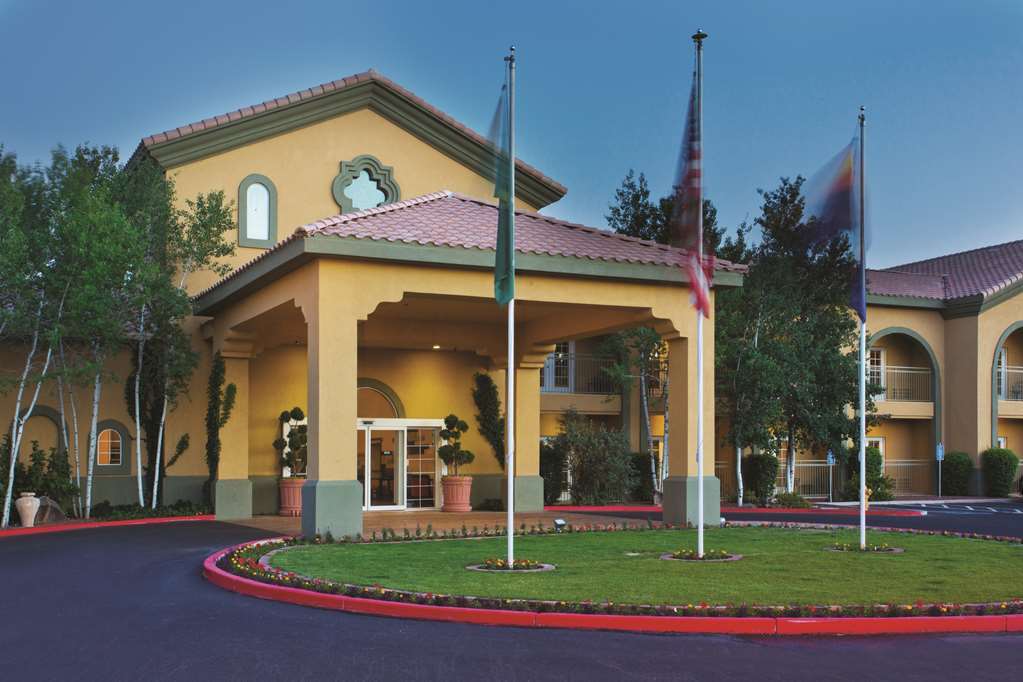 ホテル ラ キンタ イン&スイーツ バイ ウィンダム カンファレンス センター プレスコット エクステリア 写真